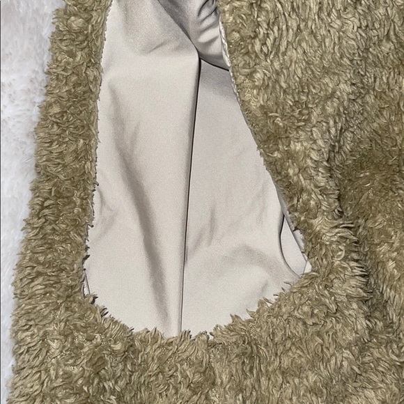 Patagonia Los Gatos khaki vest-sz small preowned - Picture 8 of 9